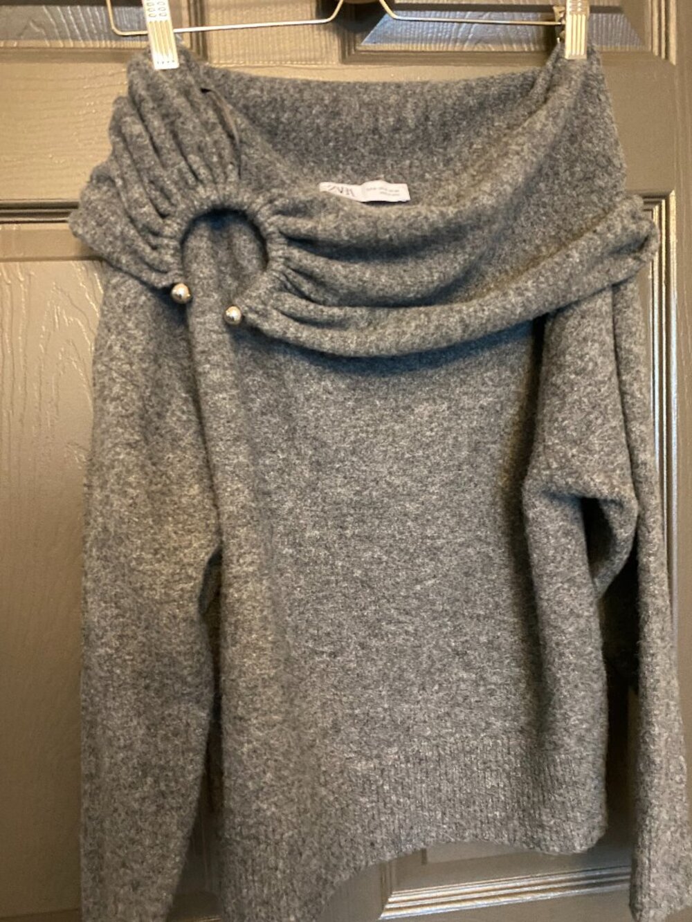 Zara Gray Oversized Off-Shoulder Ruched Silver Detail Knit Sweater | Size M